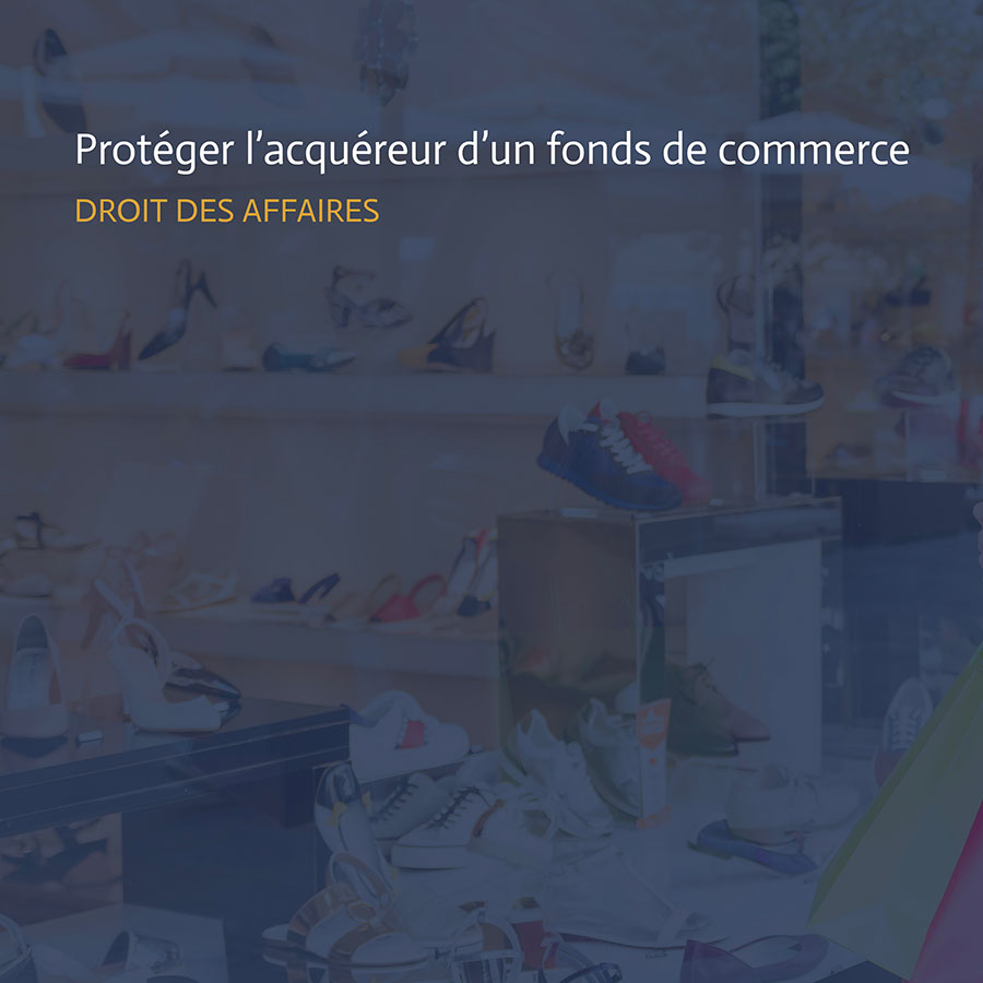Boutique avec chaussures en vitrine, illustrant l’importance d’une clause de non-concurrence pour protéger un fonds de commerce.